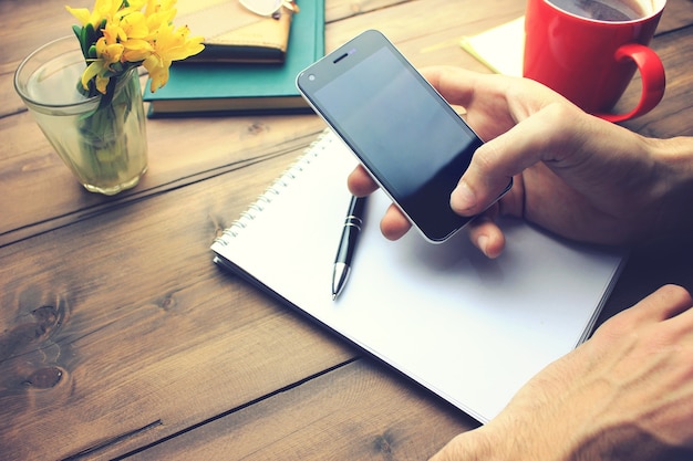 Jak napisać aplikację do pracy, żeby zostać zauważonym?