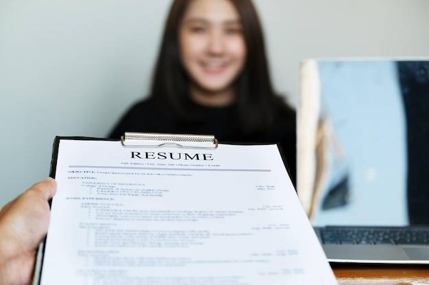 Jak wysłać CV bez oferty pracy i zwiększyć swoje szanse na zatrudnienie?