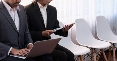 Czy na rozmowę kwalifikacyjną zabrać dyplom?