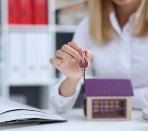 Wynajem mieszkania na firmę czy prywatnie – co warto wiedzieć przed podjęciem decyzji?