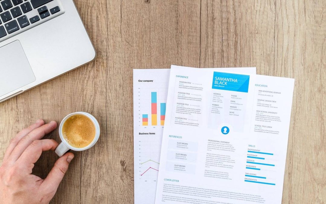 Komu zlecić napisanie CV, aby zwiększyć swoje szanse na rynku pracy?
